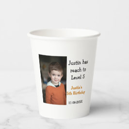 Femtonårsspel på pojkfoto namn, modernt datum