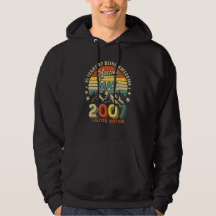 Femtonde födelsedagen 15 år Fantastisk sedan maj 2 Hoodie
