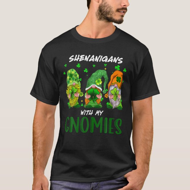 Fenanigans med min St patrick's day Gnome T Shirt (Framsida)