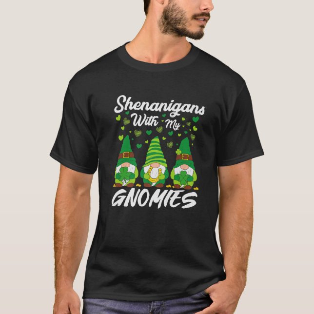 Fenanigans med min St patrick's day Gnome T Shirt (Framsida)