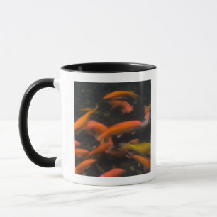 Feng Shui kommer med den tro koifisken bra luck. Mugg