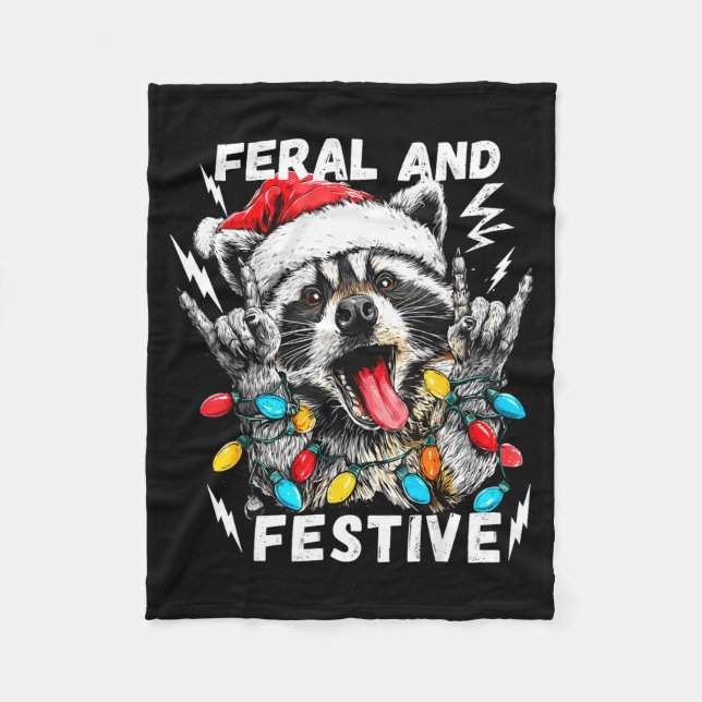 Feral And Festive Funny Christmas Rocker Raccoon S Fleecefilt (Framsidan)