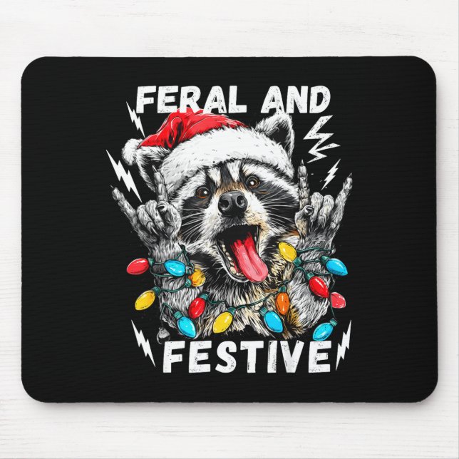 Feral And Festive Funny Christmas Rocker Raccoon S Musmatta (Framsidan)