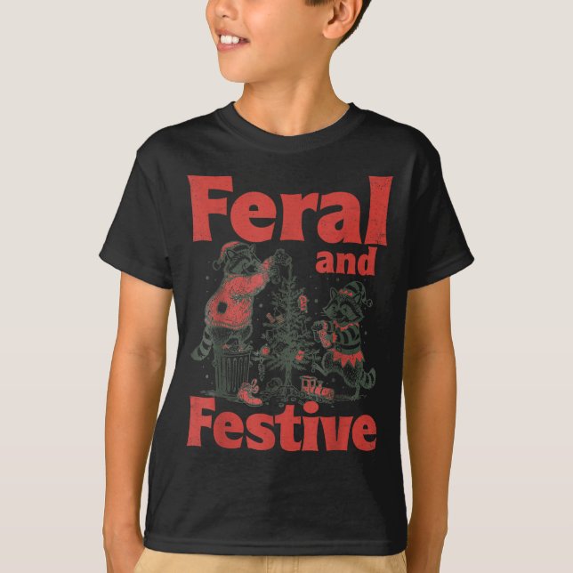 Feral And Festive Raccoon Santa Christmas Holiday  T Shirt (Framsida)