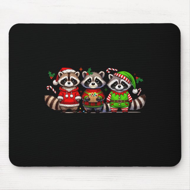 Feral But Festive Funny Christmas Cute Raccoon Elf Musmatta (Framsidan)