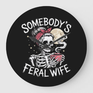Feral Funny Coffee Älskare Drinking Skull Joke Stor Klocka