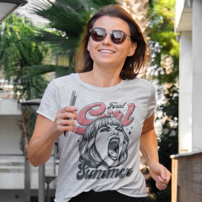 Feral Girl sommar T Shirt (Skapare uppladdad)