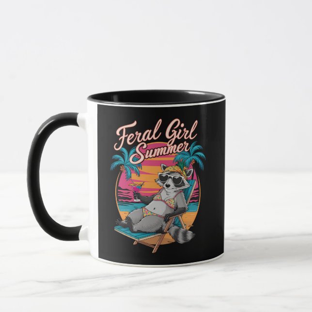Feral Girl Summer Beach Funny Raccoon Mugg (Vänster)