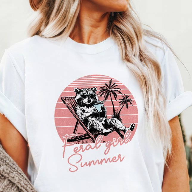 Feral Girl Summer Raccoon T Shirt (Skapare uppladdad)