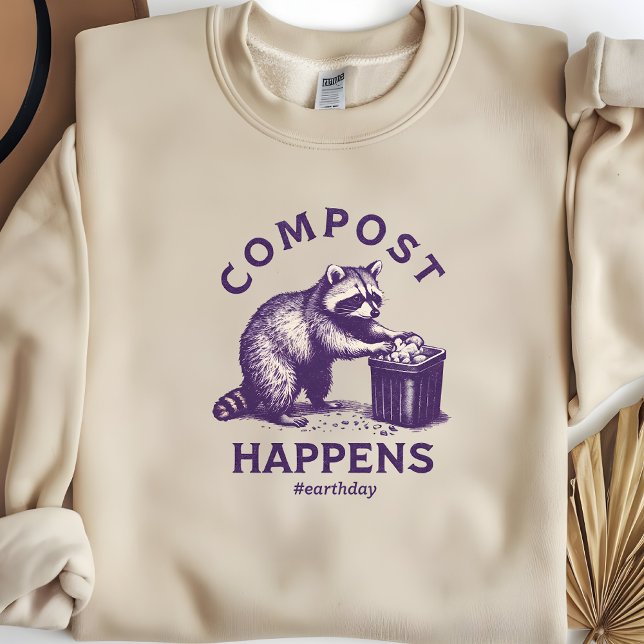 Feral Racoon-dag, kompost inträffar, jordtimme T Shirt (Skapare uppladdad)