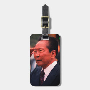 Ferdinand Marcos, Filippinernas tionde president Bagagebricka
