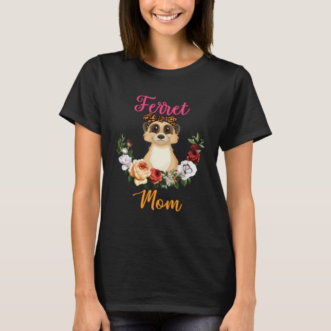 Ferret Mom Floral Ferret Bow Tie  Mother s Day T Shirt (Framsida)