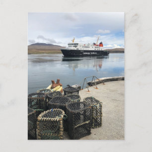 Ferry Sailing to Islay in Scotland Vykort