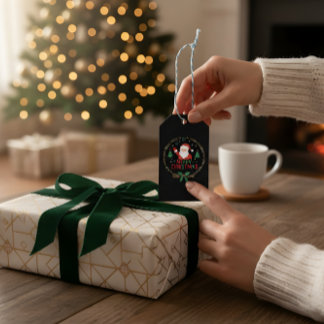 Festiv gyllene julkranspresentkort med tomte presentetikett