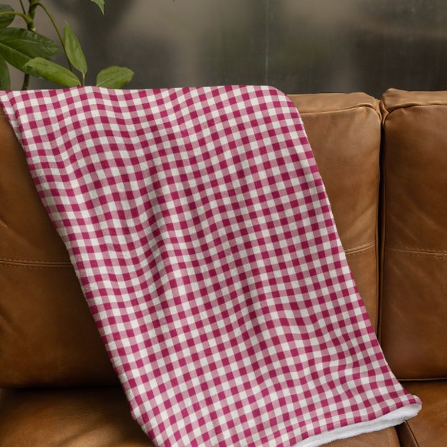 Festiv rödbärsröd Gingham-rutig rustik semester Fleecefilt (Skapare uppladdad)
