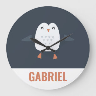 Festiva, gulliga barn med pingviner i personligen stor klocka