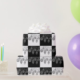Festive Black and White Chirstmas Baubles Presentpapper