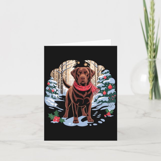 Festive Chocolate Lab In Snowy Forest Winter Xmas  Kort (Framsida)