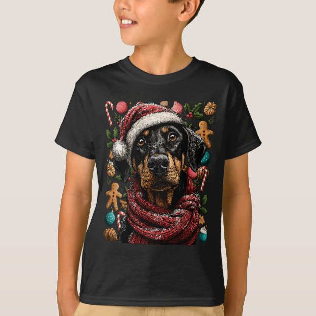 Festive Doberman With Santa Hat Snowy Winter Chris T Shirt (Framsida)