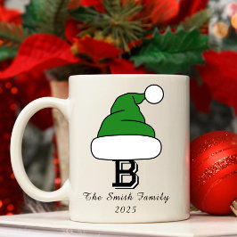 Festive Grönt Santa Hat Monogram-familjjuljul Kaffemugg
