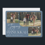 Festive Hälsning | Joyous Hanukkah 3 Photo Julkort<br><div class="desc">Vår festliga och elegant Hanukkah-kortdesign är det perfekt sättet att visa tre av dina favoritfoton i familjen. Vågrät- eller landskapsinriktad design har "Joyous Hanukkah" i vit typografi och handskript,  med din familj namn under på en dammig skifferblå bakgrund.</div>
