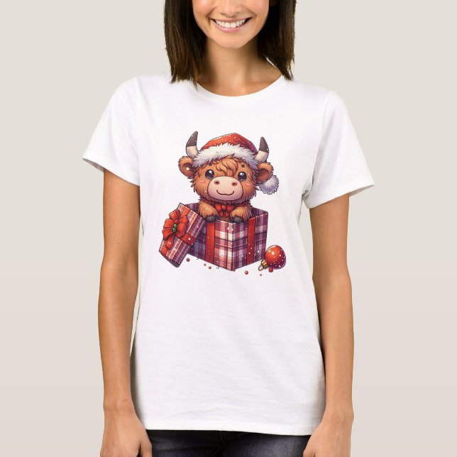 Festive Highland Cow in Gift Box Jul T Shirt (Framsida)