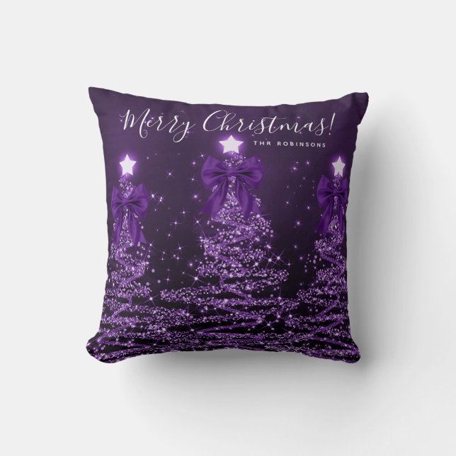 Festive Holiday Purple Christmas Trees Name  Kudde (Framsida)