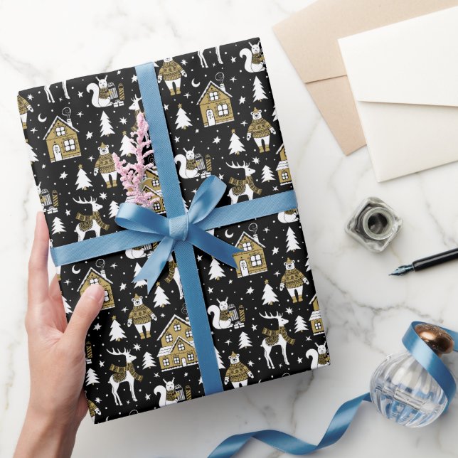 Festive Holiday Wrap with Cozy Winter Design Presentpapper (Gifting)
