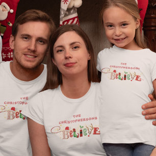 Festive jul Spirit Family Namn BELIEVE T Shirt