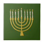 Festive Menorah Hanukkah Candles Elegant Grönt Kakelplatta<br><div class="desc">Faux guld-foil menorah-ljus för Hanukkah firande. Den vismliga menorahillustrationen med vita stjärnor täckte celestialljus på ett fingerat guld-menorahstativ. Den minimalistiska menorah-eleganten starry Hanukkah illustrerade designgåvor och pappra produkter.</div>