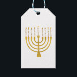 Festive Menorah Hanukkah Celestial Candles Bröllop Presentetikett<br><div class="desc">Faux guld-foil menorah-ljus för Hanukkah firande. Den vismliga menorahillustrationen med vita stjärnor täckte celestialljus på ett fingerat guld-menorahstativ. Menorah elegant Starry bröllop Hanukkah illustrerade designgåvor och pappra produkter.</div>