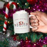 Festive personlig Santa snögubbe christmas Kaffemugg<br><div class="desc">Lägg till din familj namn eller någon namn för att skapa söt personlig mugg med en vattenfärgspatent och fyra roliga snögubbar på en grädd bakgrund. Om du behöver hjälp med den här designen kontaktar du mig genom min budbärare i Zazzle-butiken, villor på jultomten och jag kommer att vara lycklig för...</div>
