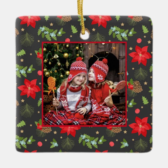 Festive Poinsettia and Berries Christmas Julgransprydnad Keramik (Framsida)