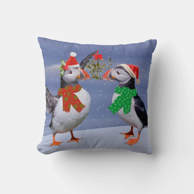 Festive Puffins Pillow Kudde (Framsida)