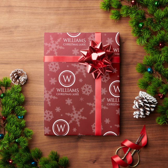Festive Red Foil Snöflingor Monogram Namn Presentpapper (Julgåva)