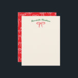 Festive Red Simple Bow i Namn Personal Stationery Anteckningskort<br><div class="desc">En mönster av enkla och söta handdragna bogar på festive cherry red ge, detta platta personliga skrivbord föreställer sig ett omsorgsfullt och givande luft, perfekt för korrespondens på vintern helgdag och tackkort efter jul eller som en gåva från värdinna. Anpassa texten från grönt namn med ditt eget budskap eller namn...</div>