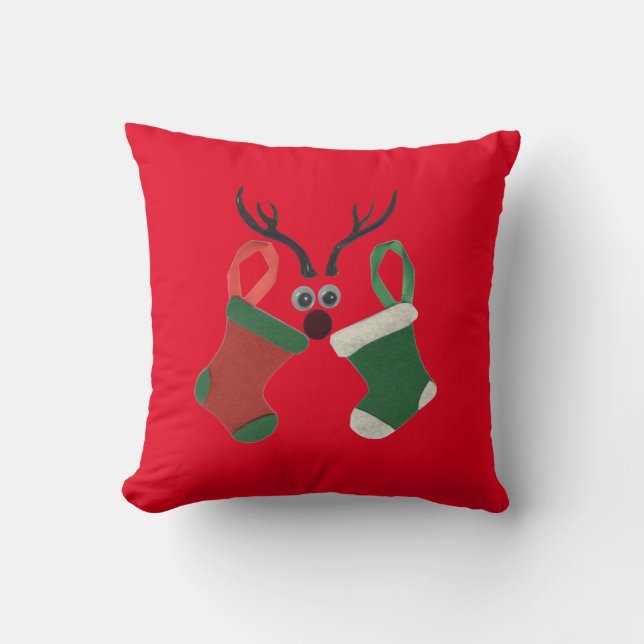 Festive Reindeer Elegance: A Helgdag Symphony Art Kudde (Framsida)