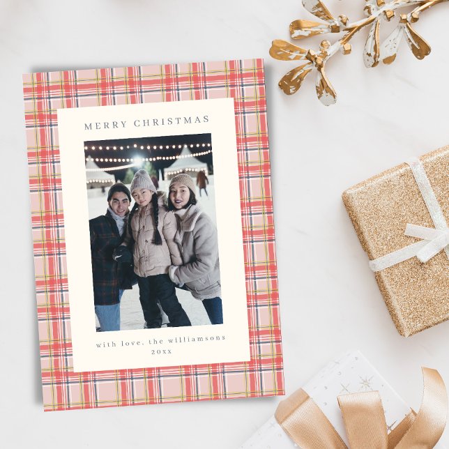 Festive Tartan Plaid Red Christmas Letter Photo Julkort (Skapare uppladdad)