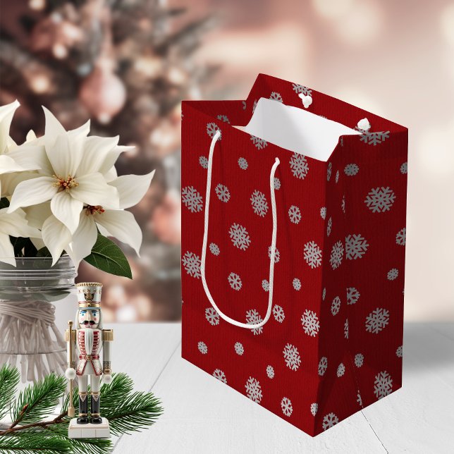 Festive Winter Silver Red Snöflingor Helgdag (Festive Winter Silver Red Snowflakes Holiday Medium Gift Bag)