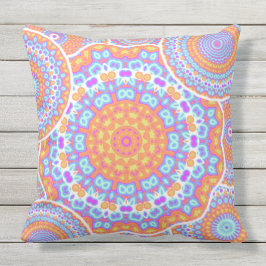 Festlig orange rosa Mandaladesign Kudde