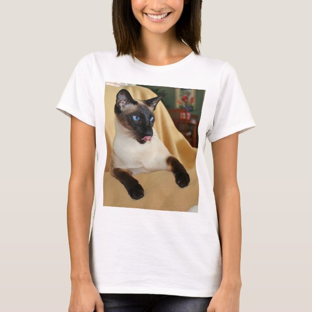 Festligt försegla pekar den Siamese katten som T-shirt (Framsida)