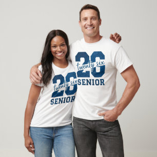 Fet ”26 Senior” blå typografisk design T Shirt