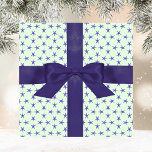 Fet aqua lila stjärnor mönster jul presentpapper<br><div class="desc">Ett enkelt stjärntema med en färg-palett för julhelgen contemporary. Denna utformning och färg är lätt lämpade för alla ge gåvor och är könsneutrala.</div>