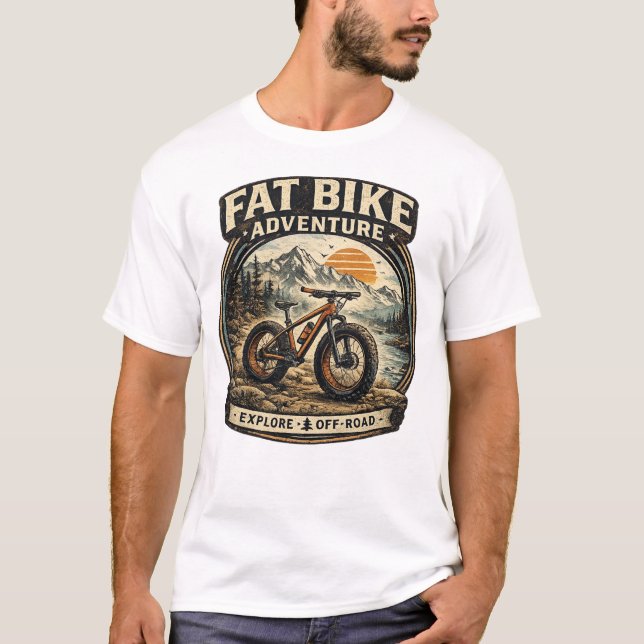 Fet cykel Äventyr Grafisk Logotyp T Shirt (Framsida)