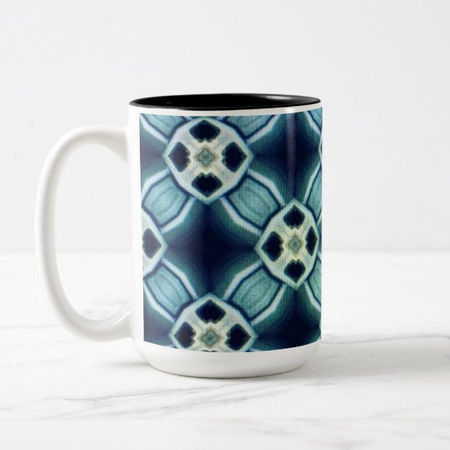 Fet, grafiskt, geometriskt utformat kaffe mugg (Vänster)