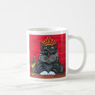 Fet katt med den Martini muggen Kaffemugg