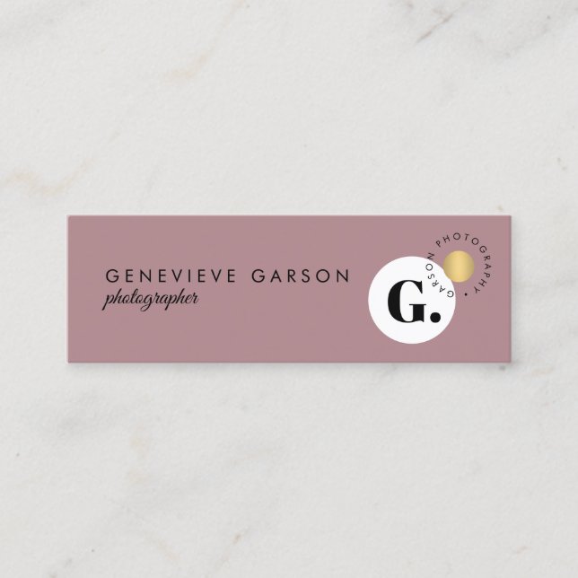 Fet Kreativ Monogram Logotyp Mauve Social Media Mini Visitkort (Framsida)
