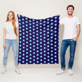 Fet Light Blue-Polka dots på marinblå Fleecefilt