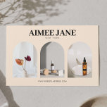 Fet minimalistisk butik, salong Foto Trio Elfenben Flygblad<br><div class="desc">Lyft ditt varumärke och dina kampanjer med vår anpassningsbara flygbladsmall, designad för att fånga boutiker, sminkartister, skönhetssalonger, fotografer, webbutiker och många fler. Vår snygga och minimalistiska design placerar ditt företagsnamn längst upp, direkt i ögonhöjd för din publik. Med tre elegant välvda bildplatshållare som du enkelt kan anpassa med dina egna...</div>