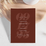 Fet nummer trendig modern terracotta spara datumet<br><div class="desc">Den ena sidan har all information om bröllop i elegant typografi mot en terracotta-bakgrund,  men den andra sidan har ett enda foto av lodrät. Det här datumet är perfektens nyckelgåva för att  dina foton i förlovningen samtidigt som du tillkännager din stora dag.</div>